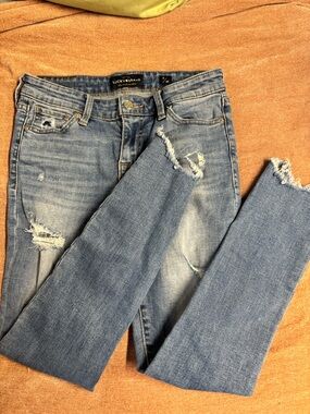 Lucky Brand Women's Medium Blue Distressed Skinny Jeans